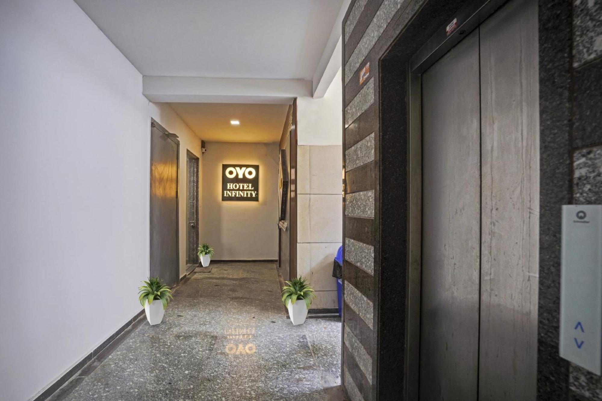 Hotel O Infinity スーラト エクステリア 写真